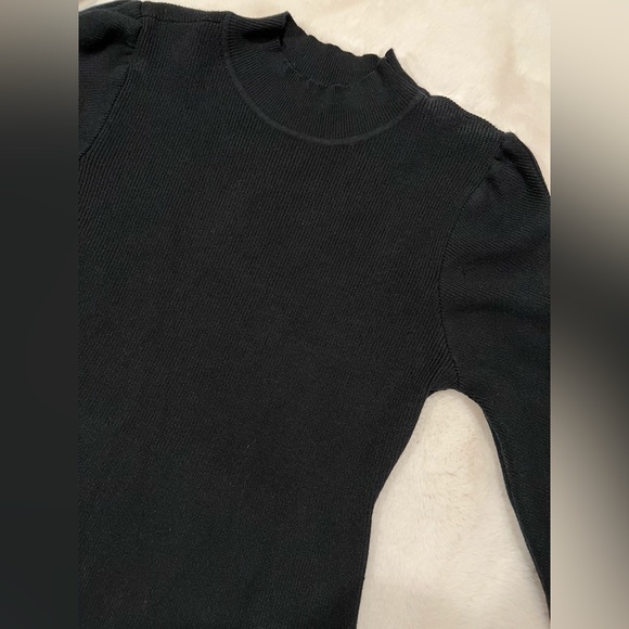 Lulu’s Joy and Wonder Black Balloon Sleeve
Mini Sweater Dress - Picture 2 of 3
